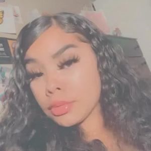 Meet your Posher, Marisol